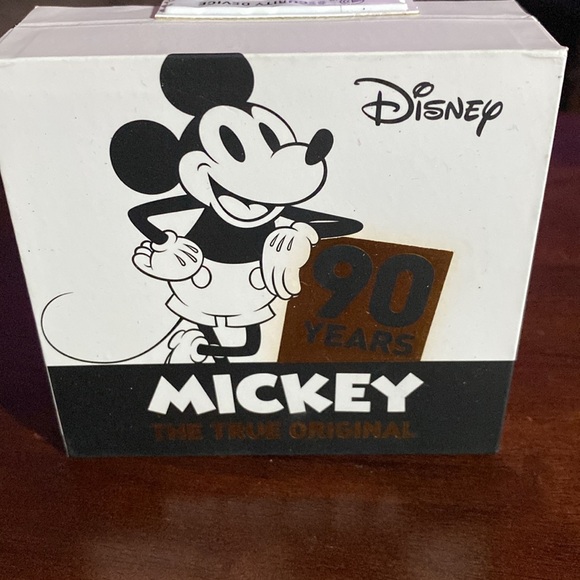 Mickey necklaces - Picture 3 of 5